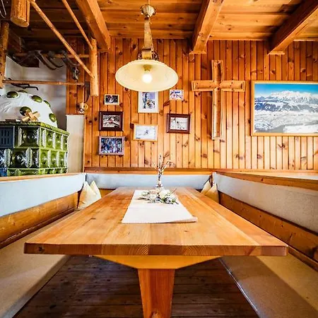 Gasthof Holzhackerstube 3*